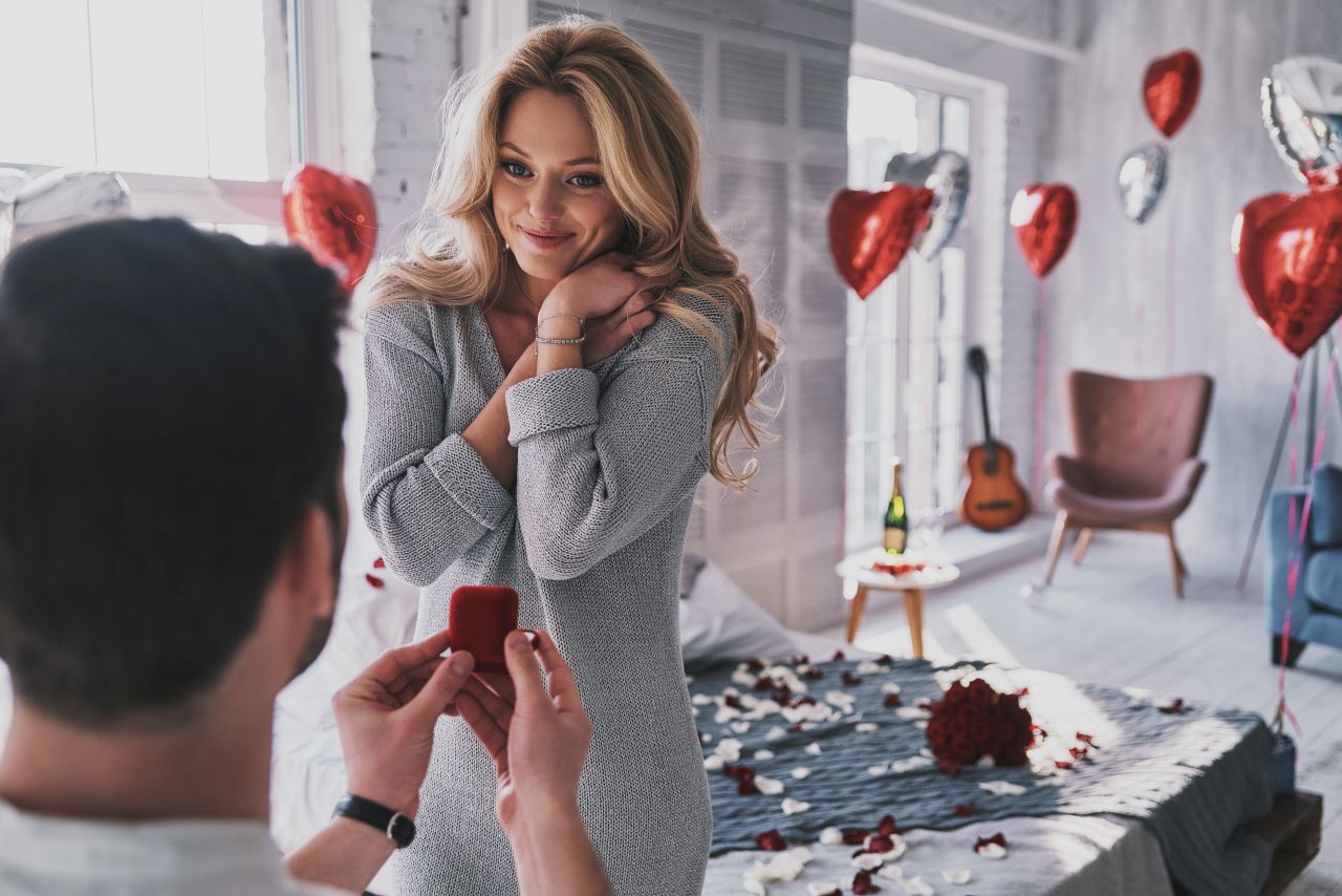 Przygotowanie do zaręczyn – jak wyznać miłość i wybrać idealny moment?
