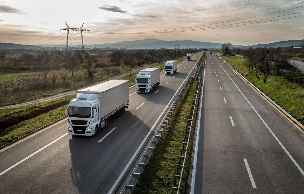 Transport ciężarowy do Skandynawii – czy jest bezpieczny?